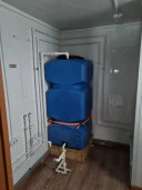 Мобильное здание на прицепе тракторном Мод.89963-08, 2022, Идентификационный номер: 06515, принадлежащий Продавцу на праве собственности, что подтверждается Договором купли-продажи № ОВ/Ф-30605-21-01-С-01 от 19.09.2022 г.